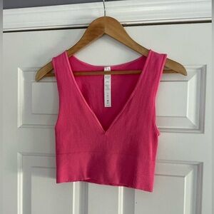 Avocado Active V-Neck Cropped Ribbed Tank Top S/M